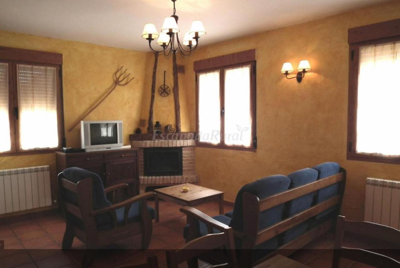 Casas Rurales Mi Reja A Santa Maria de Riaza ภายนอก รูปภาพ