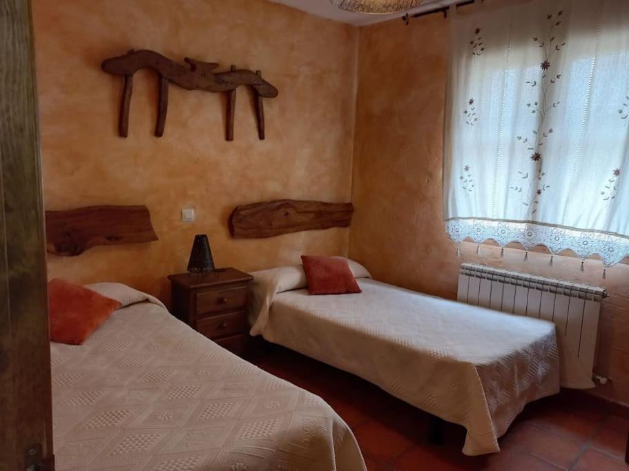 Casas Rurales Mi Reja A Santa Maria de Riaza ภายนอก รูปภาพ