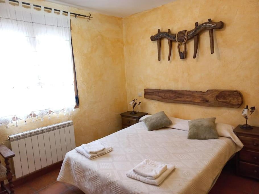 Casas Rurales Mi Reja A Santa Maria de Riaza ภายนอก รูปภาพ